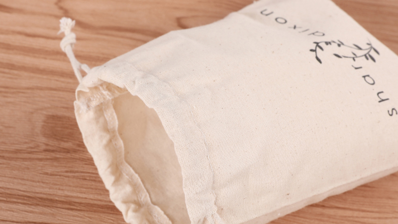 What is the difference between cotton bags and canvas bags